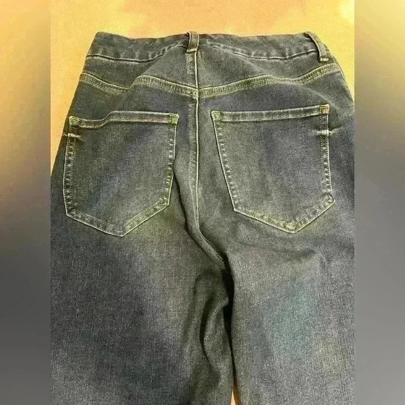 Express flare high waisted jeans distressed - Picture 8 of 15